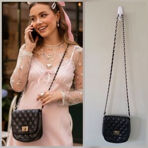 Aldo Vintage Y2K Coquette Girl Romantic Dainty Quilted Chain Link Micromini Bag